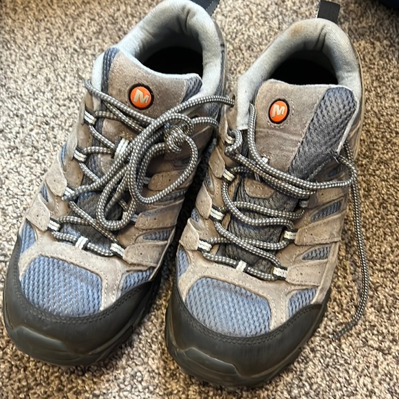 Women’s Merrell Hiking Shoe - Picture 1 of 4